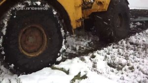 Кировец. Вспашка по снегу.