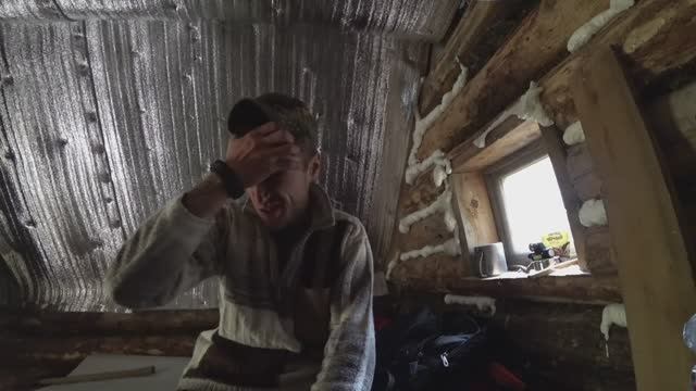 НАВЕДАЛСЯ В ИЗБУ,ЧТО ЗА ЕБЕ...Я？ МЁРТВАЯ ЖИВНОСТЬ У ДОМИКА В ТАЙГЕ. СТРОЮ БЕСЕДКУ С ТЕРРАСОЙ.
