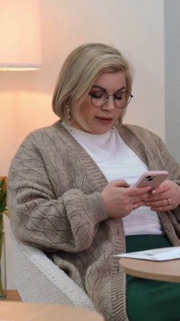 Что чувствует ребенок, когда мама кричит на него, полностью видео смотри на канале