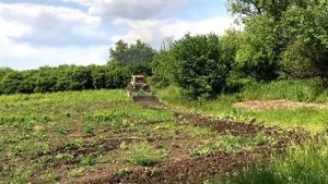 Трактор ЮМЗ 6 + АГ-2,4-20 дисковая борона навесная