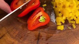 Просто смешайте 3 яйца и картофель! Это блюдо мгновенно произведет впечатление на любого!
