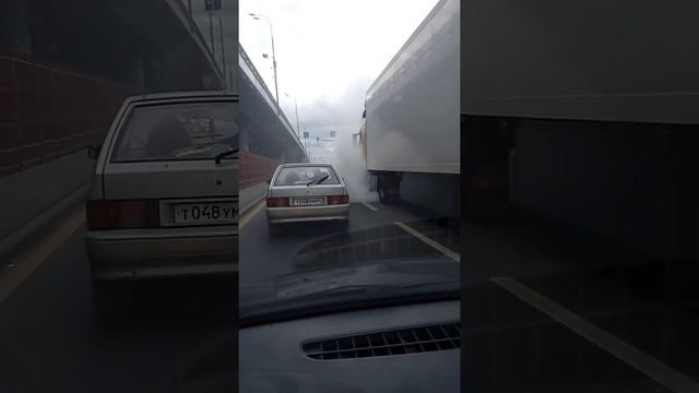 Самый вонючий грузовик смотреть онлайн