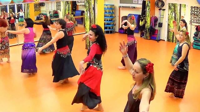 COLA SONG INNA ft J. BALVIN FITNESS DANCE DANA смотреть онлайн