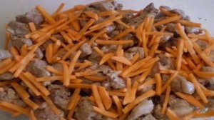 Мясо тушенное в духовке с овощами