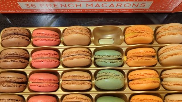 36 Tipiak French Macarons from Costco | Product of France with Finesse and Attention to Details смотреть онлайн