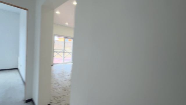 IMG_4965 смотреть онлайн