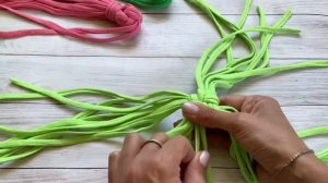 Кисточка из трикотажной пряжи