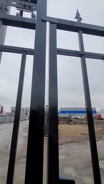 врезной замок в металлическую калитку #калитка #забор #металлоконструкции #санктпетербург #замок смотреть онлайн