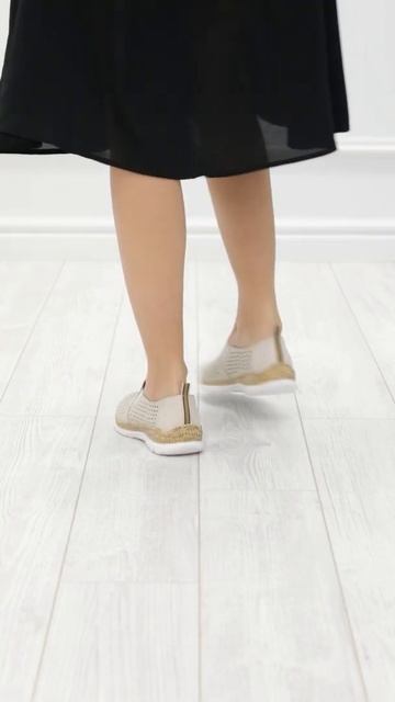 Бежевые туфли из кожи с перфорацией на подкладке из экокожи N4251-60 смотреть онлайн