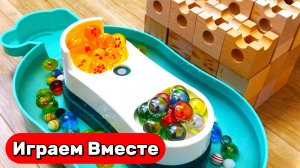 Шарики на Водной Горке 💦 Строим вместе горки и запускаем разноцветные шарики ! Видео для детей 👍