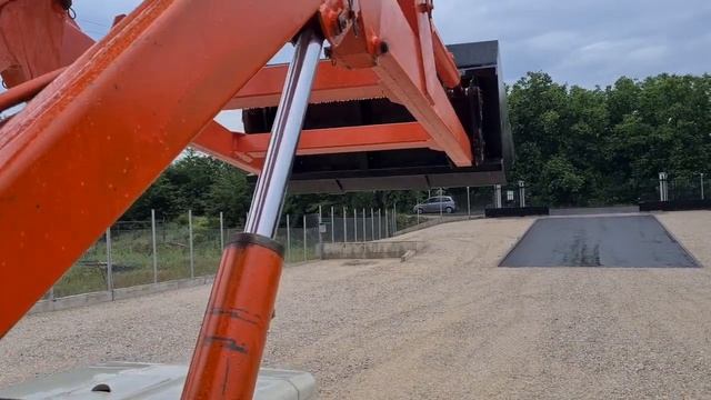 Нов внос от Италия.Lambo 60кс.2400моточаса!!! смотреть онлайн