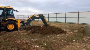 экскаватор KYLOTON EAC в работе