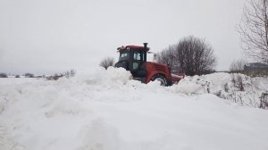 К-744 с передним отвалом на расчистке снега.Часть 2