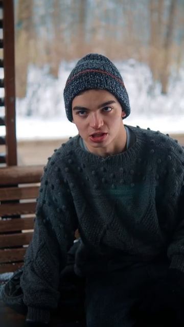 ⁉️А вы сторонитесь бомжей или помогаете? 
#pov #story #мальчикактер #феликсахмедов