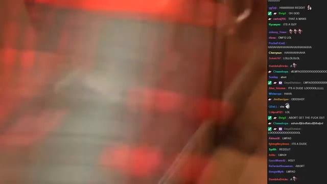 Стример попытался снять девушку, играющую в Покемон Го (Pokemon Go) смотреть онлайн