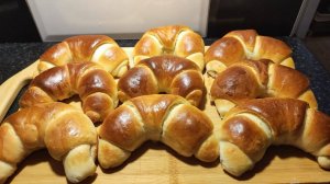 Рогалики из сдобного теста: секреты, которые изменят ваше представление о выпечке!