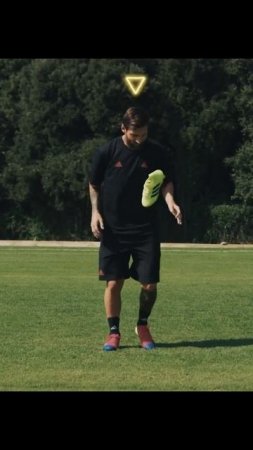 "Lionel Messi Takes Juggling to Another Level" #shorts #football #messi #challenge #skills