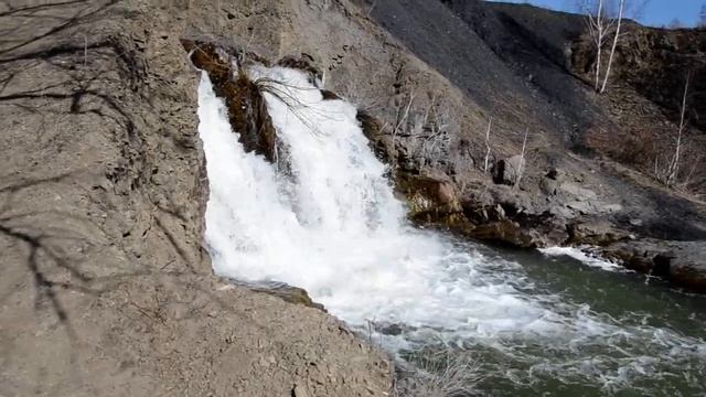 Беловский водопад (апрель 2019) - часть 2 смотреть онлайн