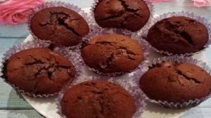 Шоколадные кексы с вишней