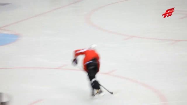 Раскатка "Авангарда" в Челябинске перед первым выездным матчем сезона 2015/16 смотреть онлайн