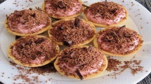 Тарталетки с ягодно-творожным кремом