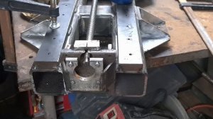 Dont Weld On ball Screw Mounts until you watch diy cnc mill.