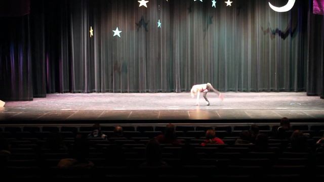 Get Bizzy Delia смотреть онлайн