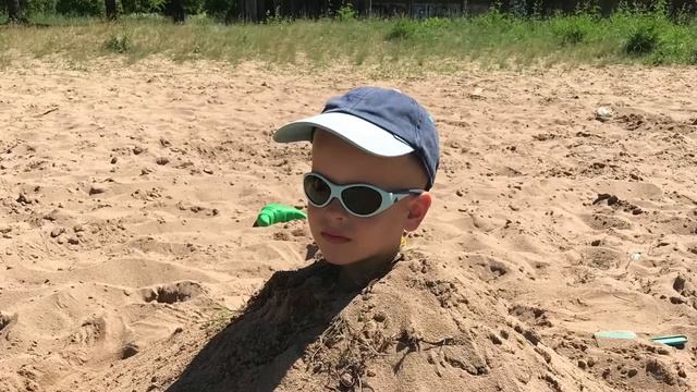 17.06.2021. Отдых с детьми на пляже смотреть онлайн