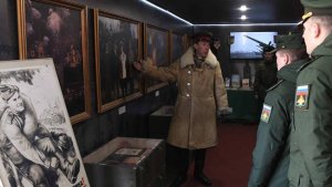 Агитпоезд Минобороны РФ отправился с Киевского вокзала Москвы