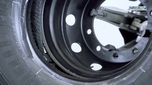 Шиномонтажный стенд для колес грузовых автомобилей тракторов и сельхозтехники S560 Pro Giuliano