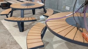 Стол для посиделок