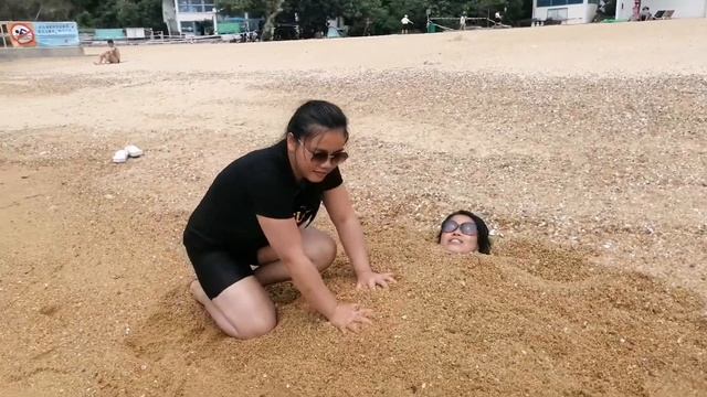 Sand Massage смотреть онлайн