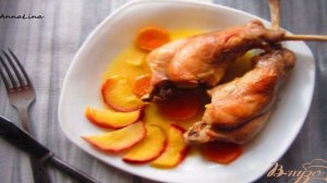 Кролик тушенный с яблоками и имбирем