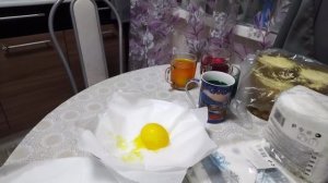 Продолжаю готовиться к Пасхе.Крашу яйца.