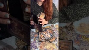 Отношение загаданного человека к вам .#таро #расклад