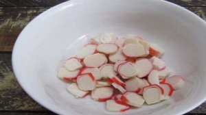 Крабовый салат с апельсином