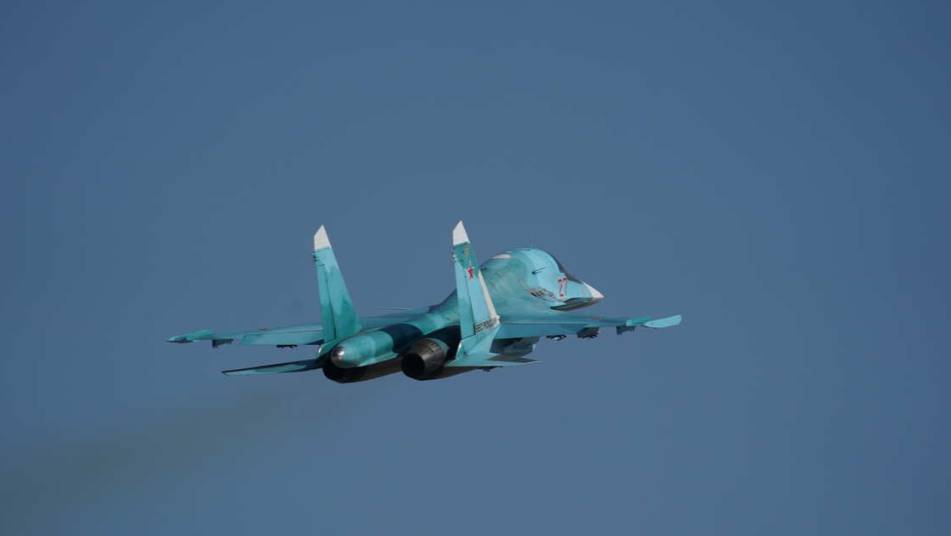 ОАК передала Минобороны партию истребителей-бомбардировщиков Су-34