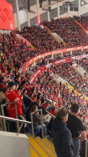 Болельщики Спартака поддерживают команду.1/4 финала Кубка Гагарина2025 .КХЛ 4 матч Спартак -СЮ