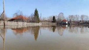 Село Соусканиха Красногорского района 8 апреля 2024 года. Паводок