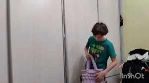 16.02.2024 Мама Таня хвастается своей новой связанной сумкой из плюшевой пряжи
