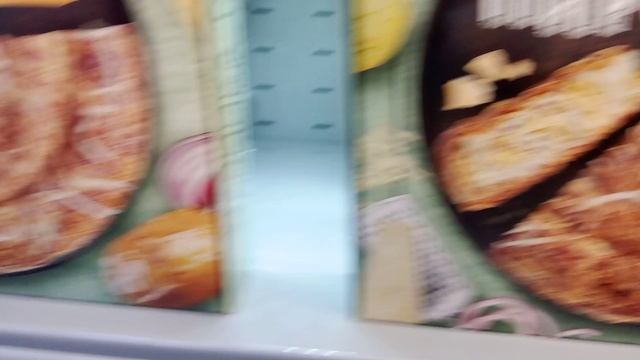 Вкусные пироги в магазине у палыча.
Очень интересный выбор.