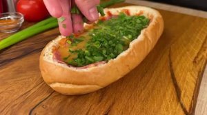 Замечательный рецепт багета с начинкой, который стоит попробовать сегодня! Очень вкусно!