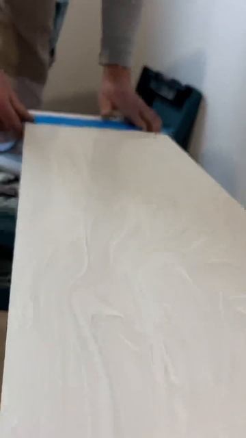 Ремонт квартири під ключ: шумоізоляція стелі, кварц вінілова плитка, підвіконня із штучного каменю смотреть онлайн