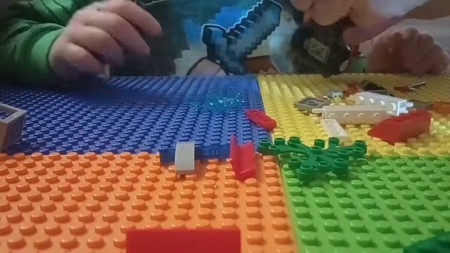 Распаковываем и собираем с Тимофеем  конструктор  LEGO City Пожар на пикнике 60212 🚒