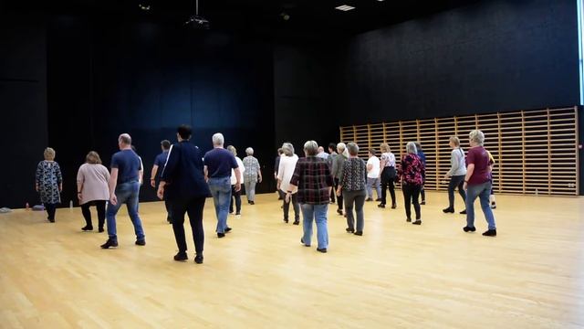 Someone You Loved - Easy NC смотреть онлайн