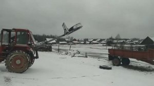 Подъемник на заднюю навеску Т-25 для сена.