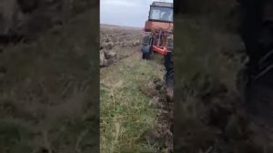 Плантажный плуг готовит почву под посадки виноградников. ППН-50 производство ООО НПО ЛЕСПРОМРЕСУРС