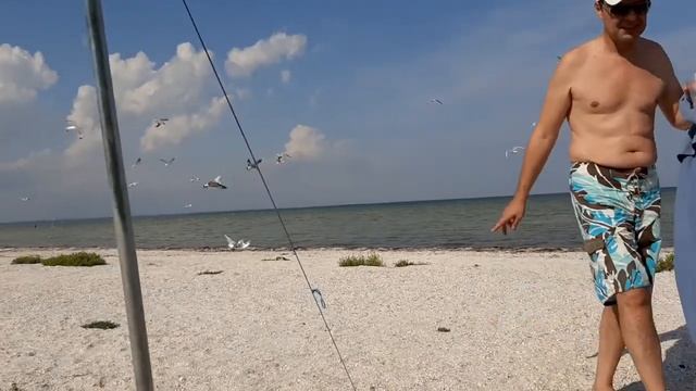 дядя Витя делает ветер🌬🍃🎐🪁 смотреть онлайн