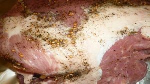 Свиная лопатка запеченная