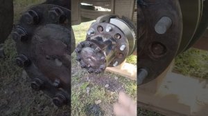 правую сторону перебрал ремонт тормозов на хино 300.